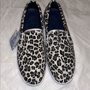 NWT Island Surf FOM Boardwalk Black Leopard Slip on Recover Sneaker Size 8